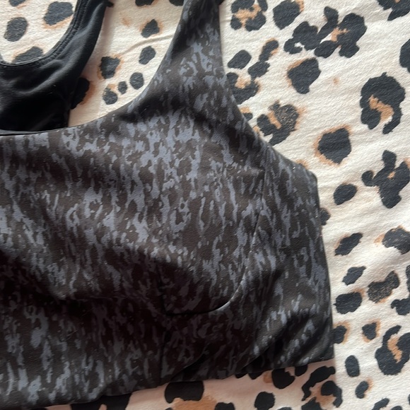 Lululemon Wunder Train Bra size 10 - Picture 4 of 11